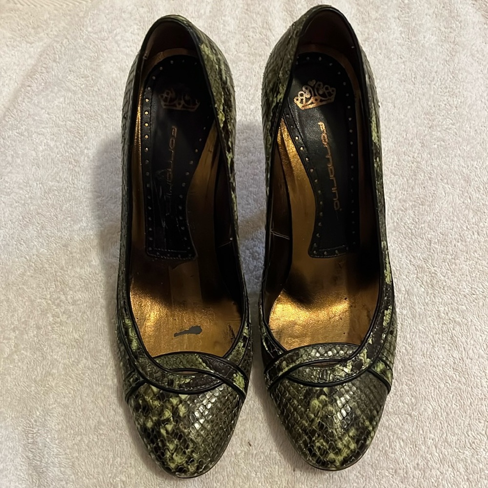 Fornarina Snakeskin Heels. Green. Size 39.